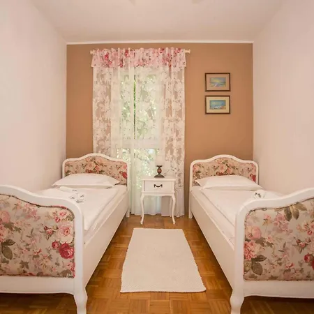 Apartamento In - Istrien 52017